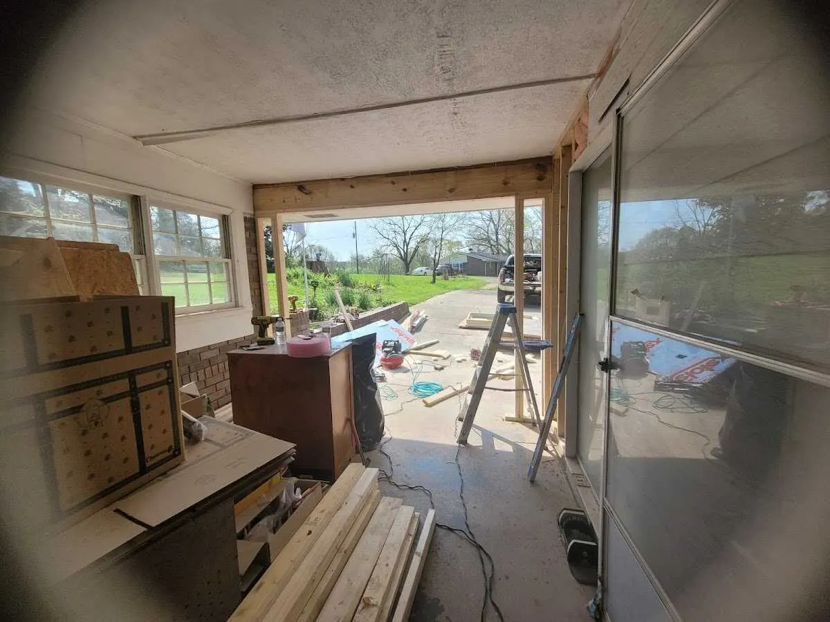 Air movers and dehumidifier for Water Mitigation Services in Washington Terrace